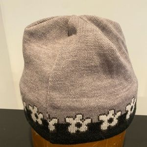 Bula black, grey and white knit beanie